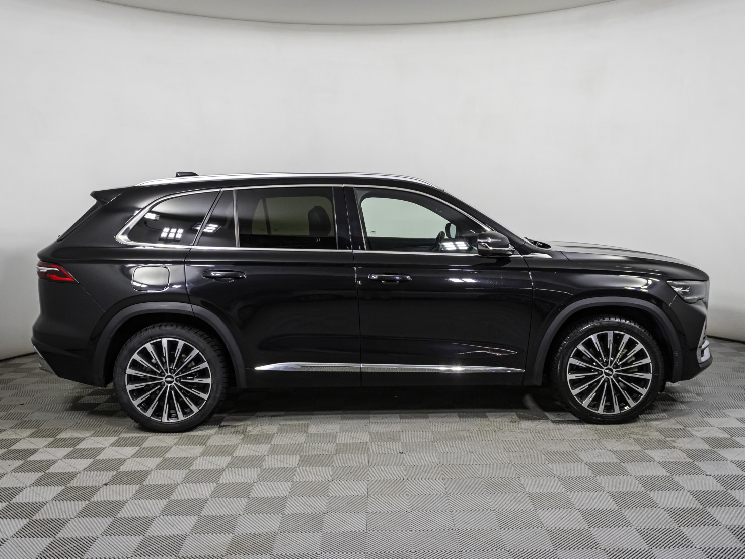 Geely Monjaro 2025 — фото 4 купить в Москве