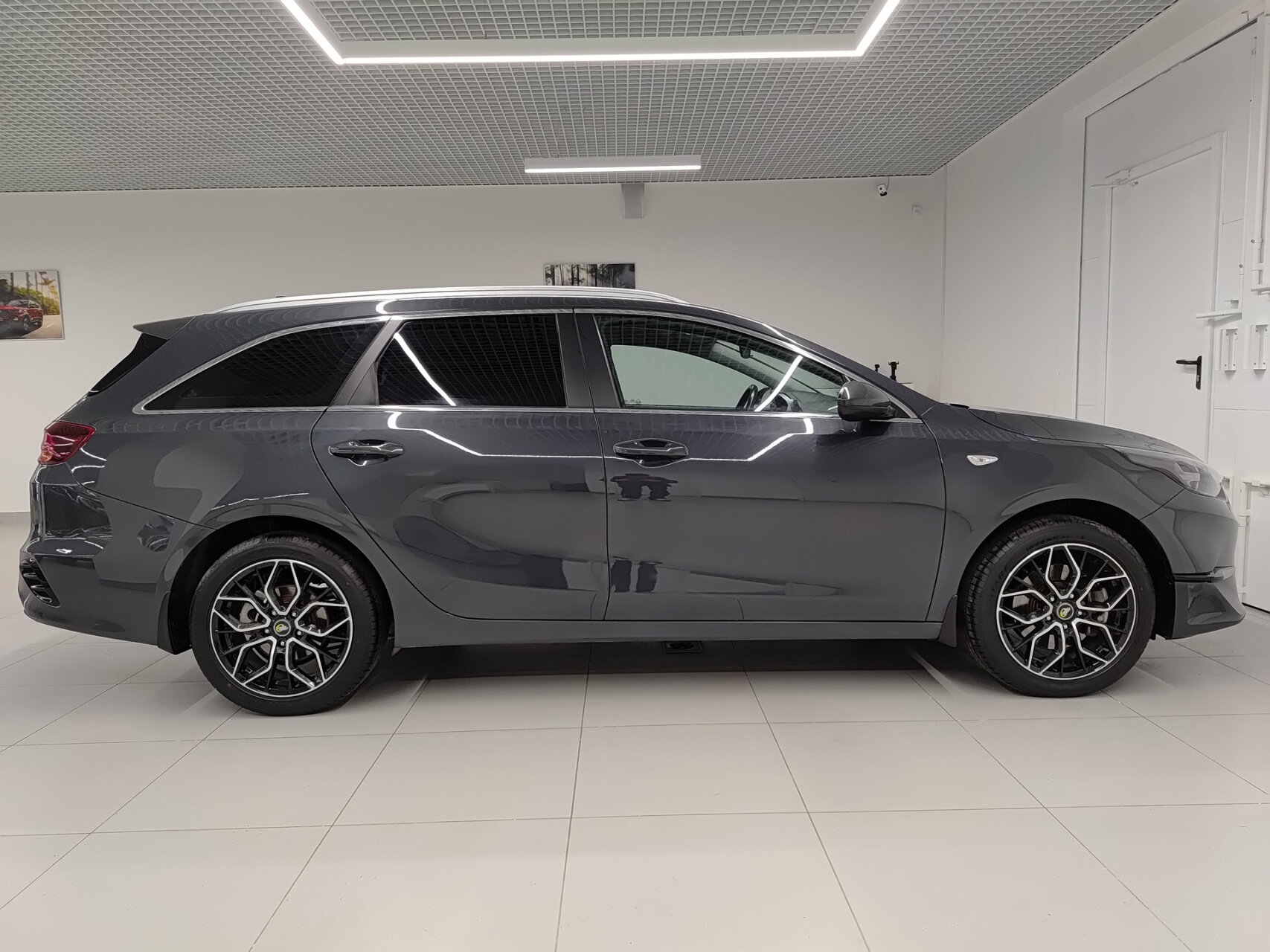 Kia Ceed SW 2023 — миниатюра 5