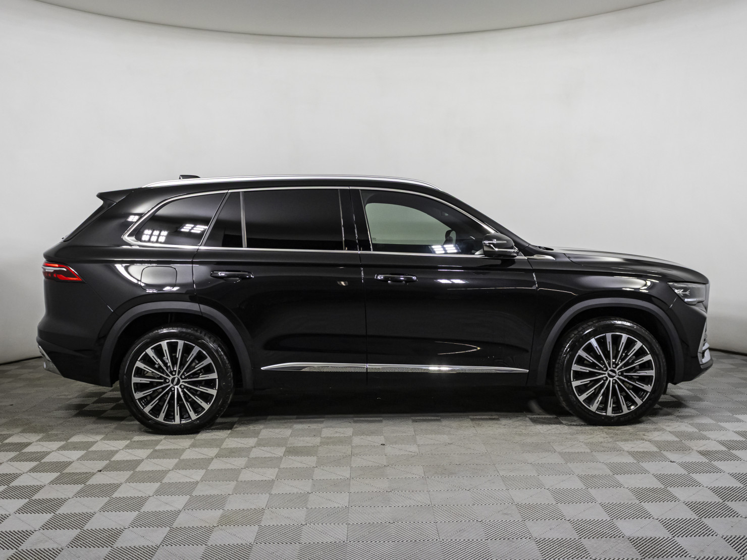 Geely Monjaro 2025 — фото 4 купить в Москве