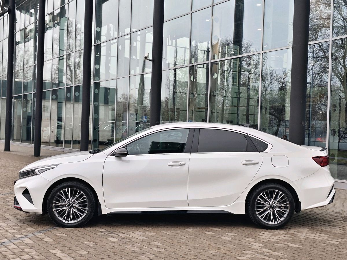 Kia Cerato 2022 — миниатюра 3