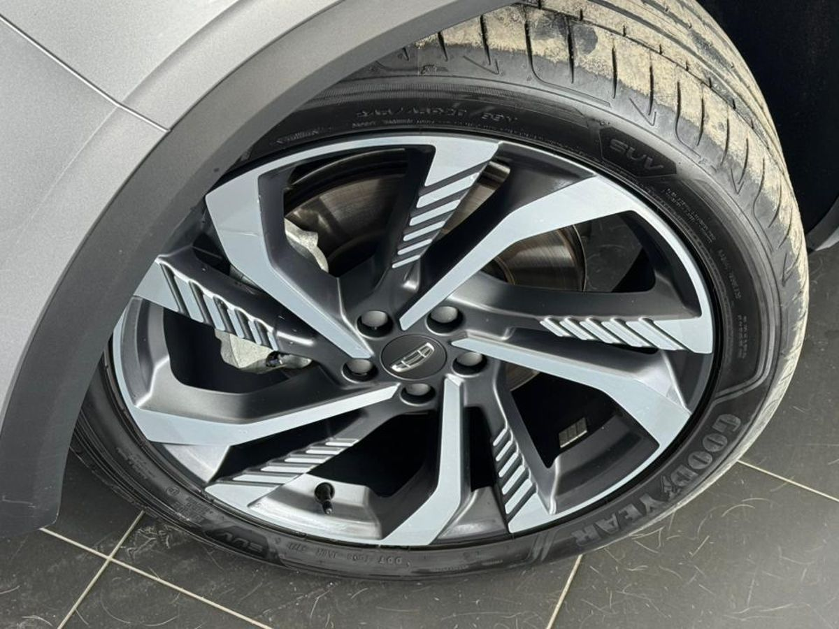 Geely Monjaro Hi-P Hybrid 2021 — миниатюра 3