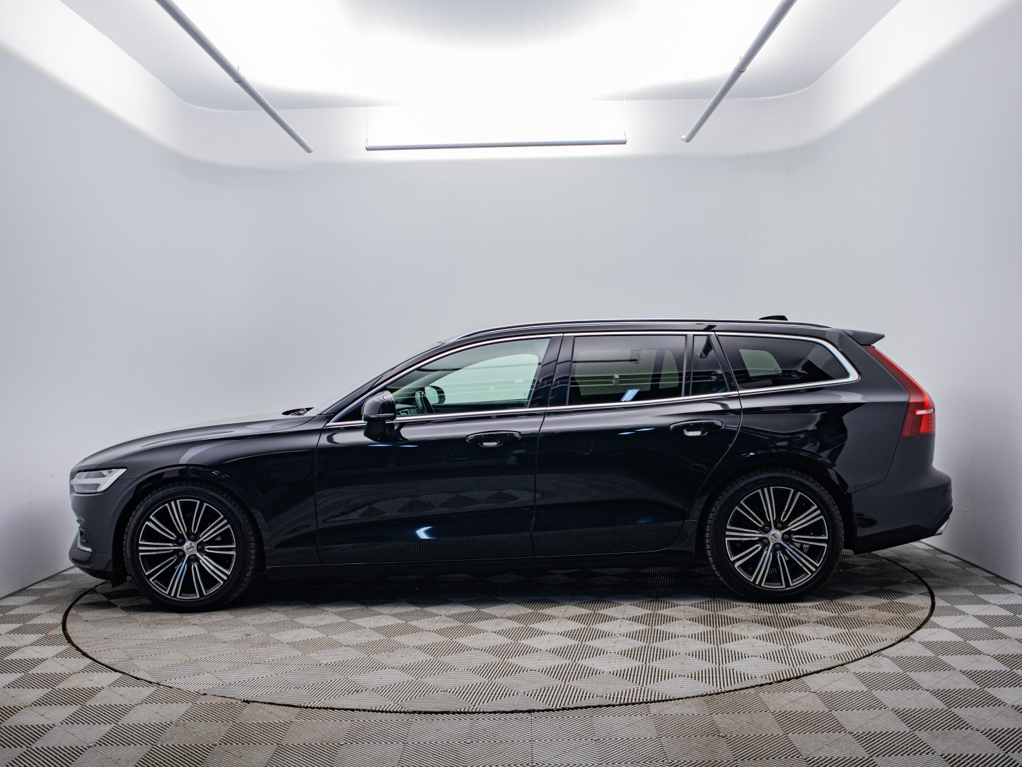 Volvo V60 2020 — миниатюра 2