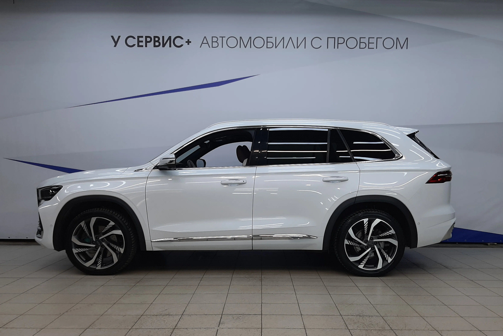 Geely Monjaro Hi-P Hybrid 2023 — миниатюра 2