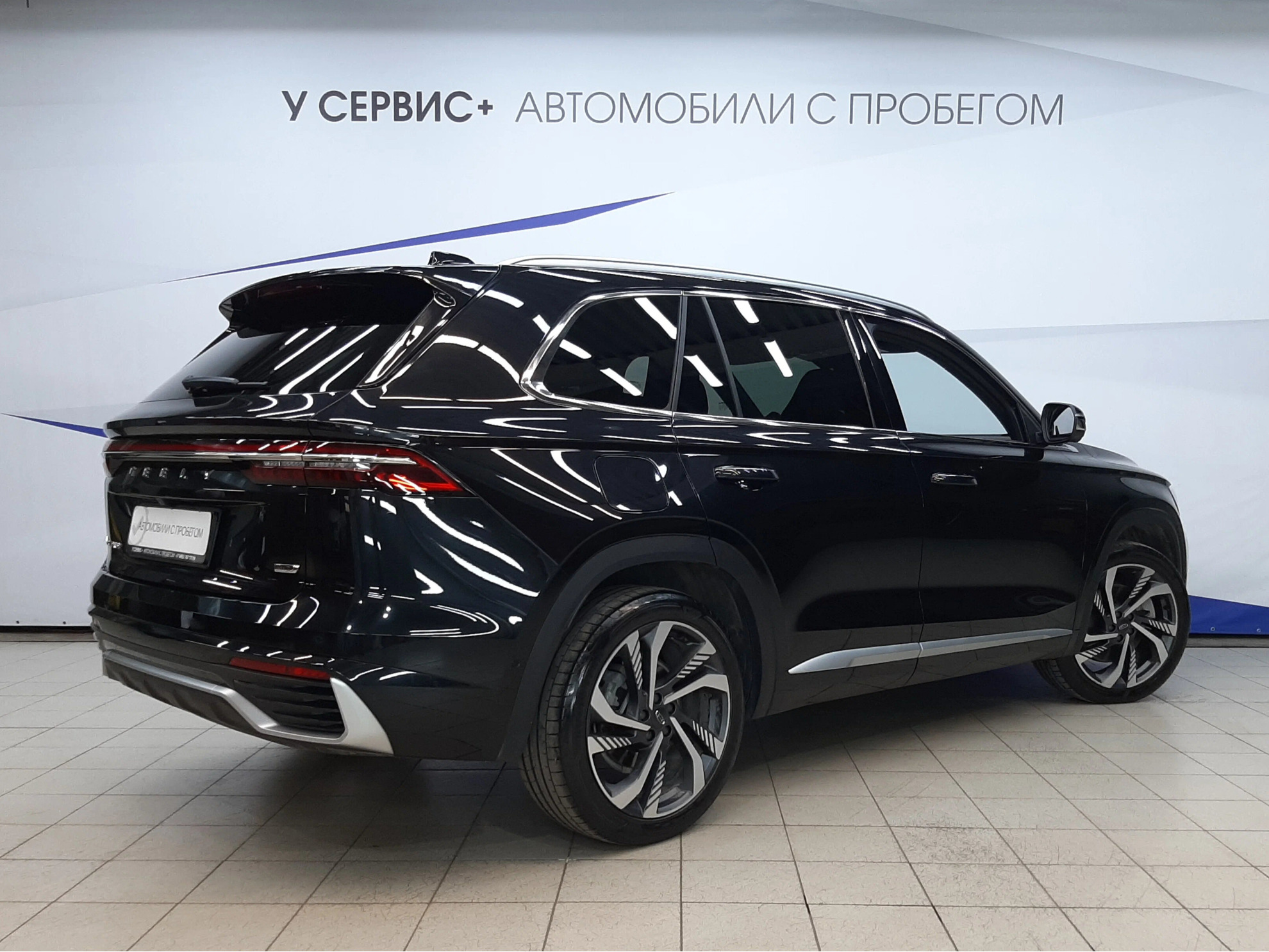 Geely Monjaro Hi-P Hybrid 2023 — миниатюра 3