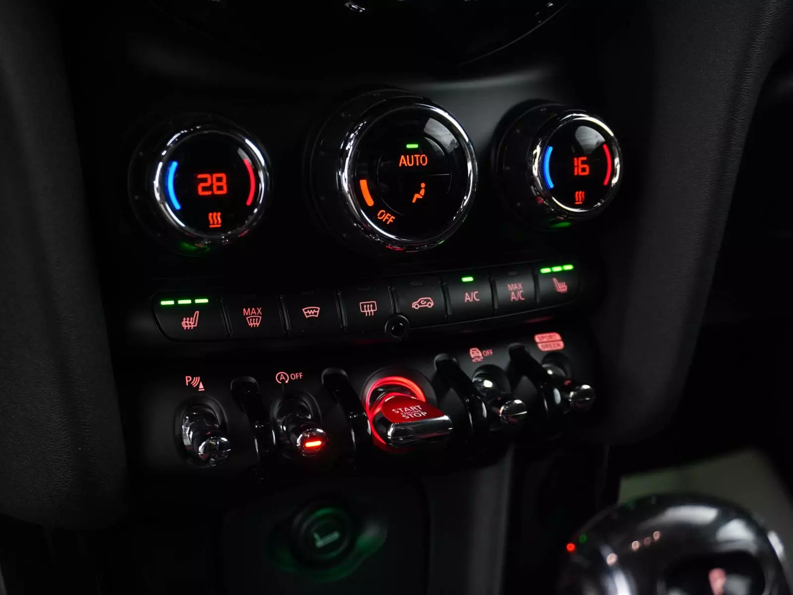 MINI Hatch III (F55/F56), вид 17