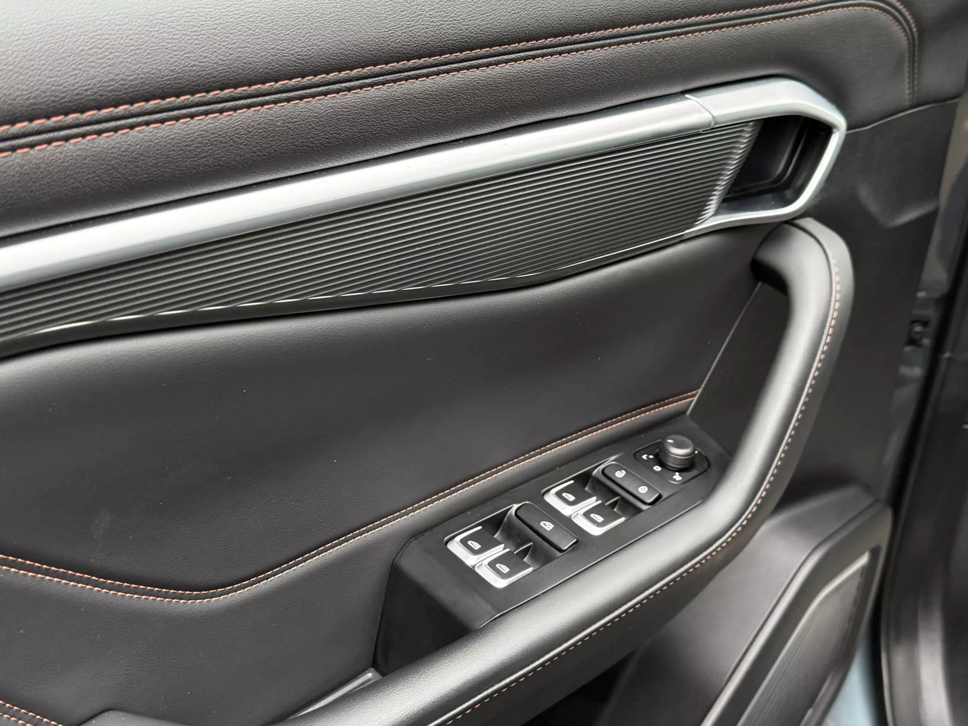 Geely Okavango 2023 – н.в., I Рестайлинг, вид 10
