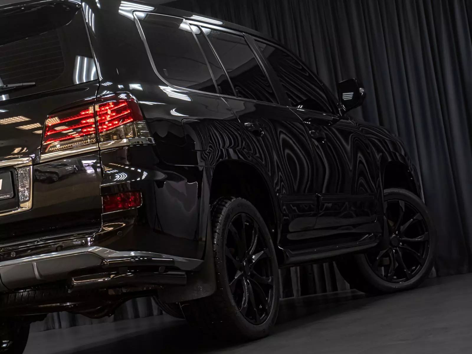 Lexus LX III Рестайлинг, вид 10