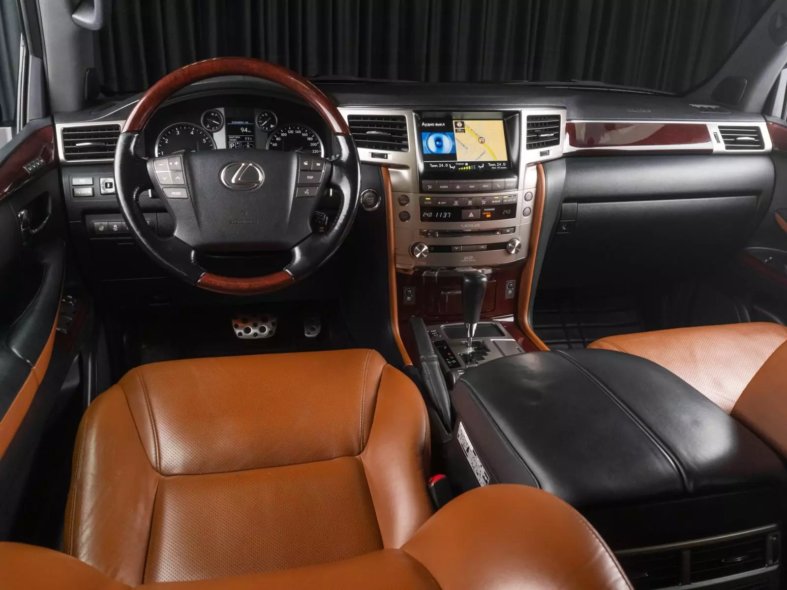 Lexus LX III Рестайлинг, вид 15