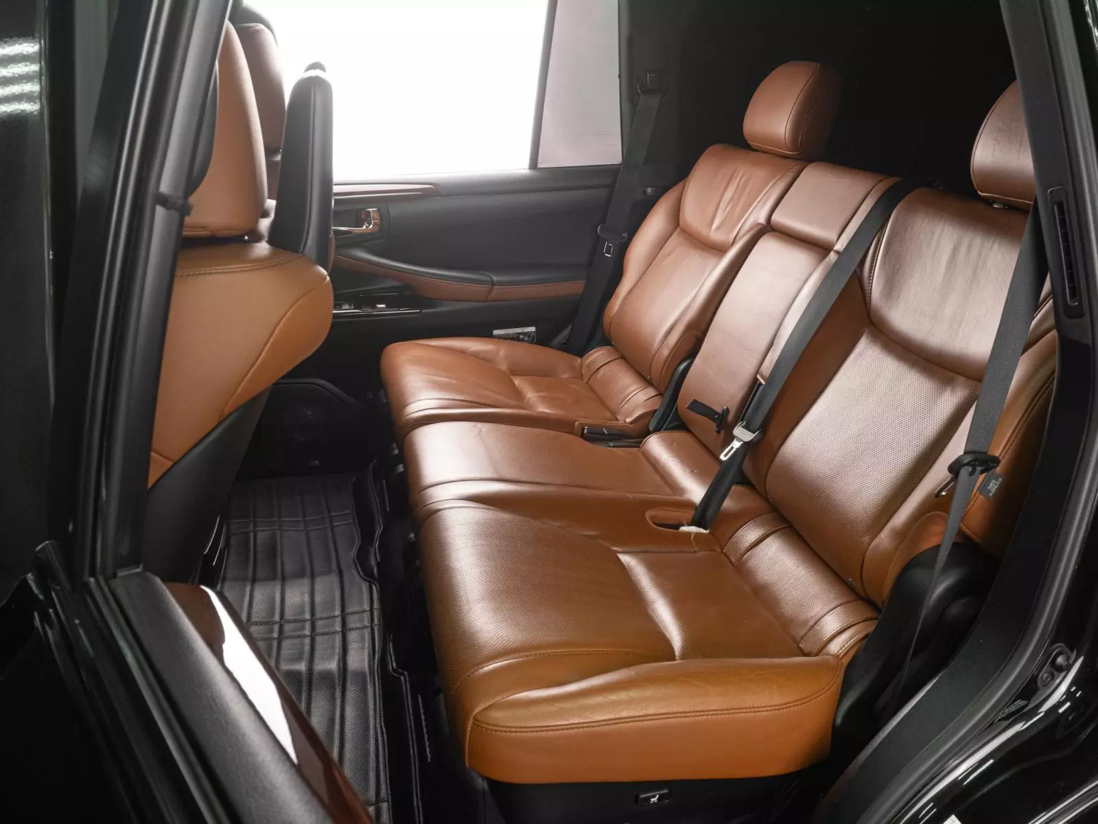 Lexus LX III Рестайлинг, вид 18