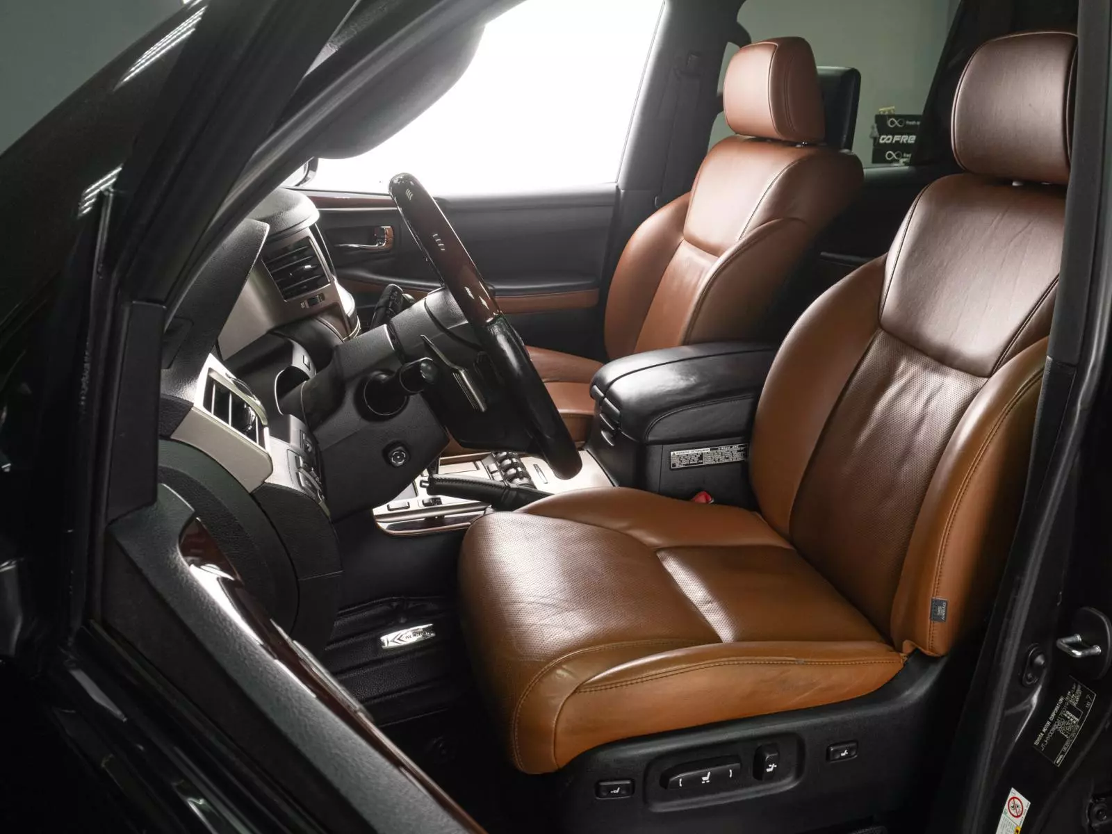 Lexus LX III Рестайлинг, вид 19