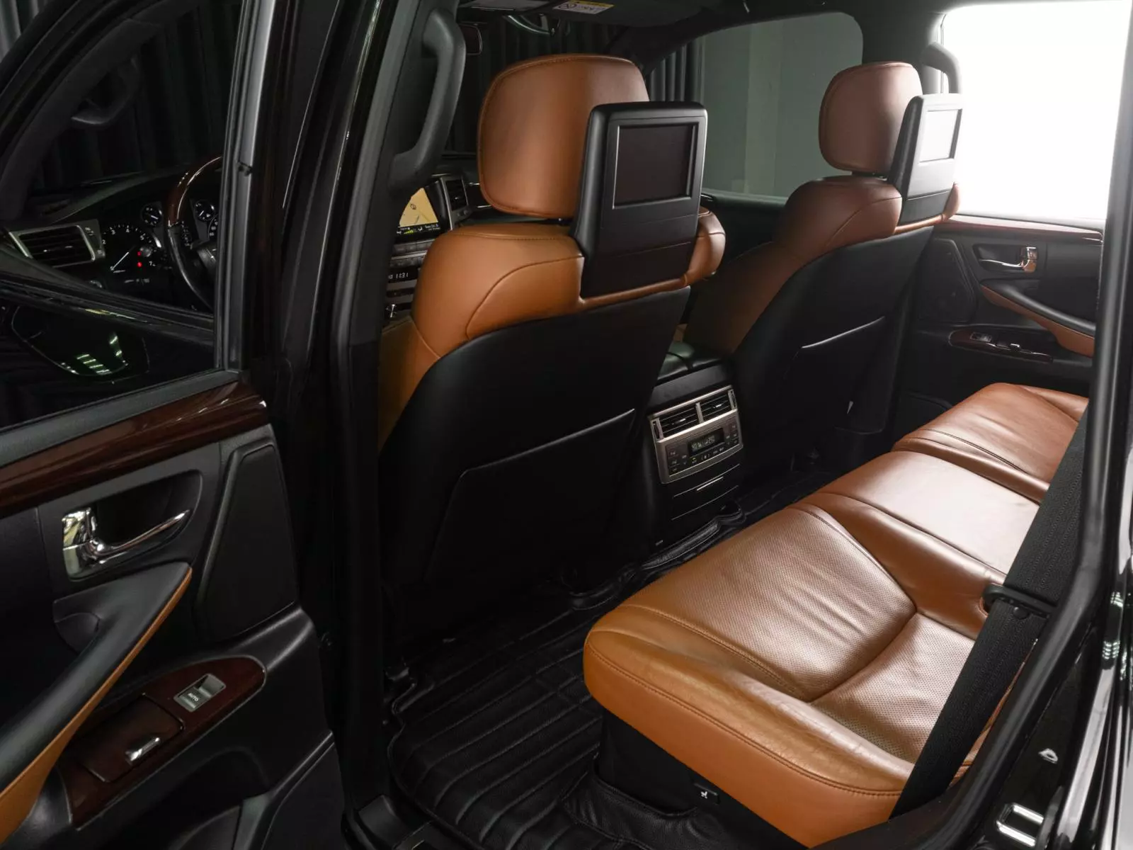 Lexus LX III Рестайлинг, вид 20