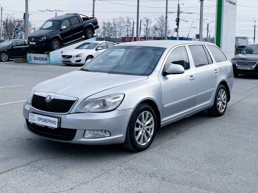 Купить Шкода Октавия Чувашия Авито