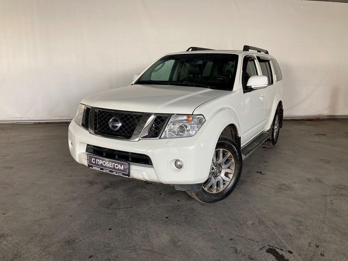 Nissan Pathfinder i 3 0