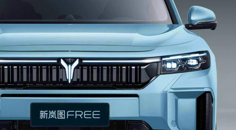 Voyah Free I Рестайлинг, Небесно-голубой, 4265000 рублей, вид 3