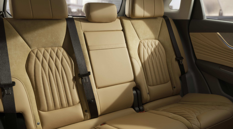 Hongqi HS5 I Рестайлинг, Золотой / Platinum Gold, 4400000 рублей, вид 7