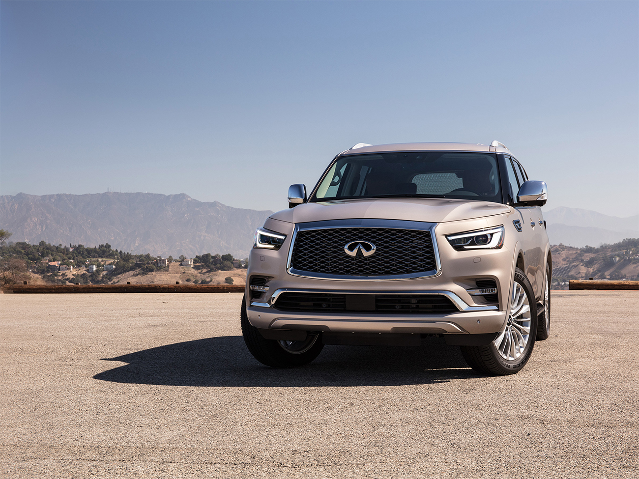 Infiniti QX80 I Рестайлинг 2, Москва, от 12490000 рублей, вид 2