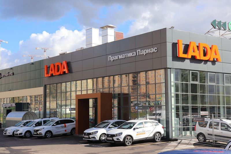 Прагматика LADA Парнас