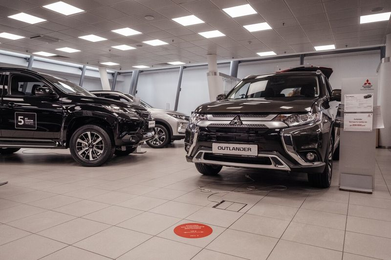 MITSUBISHI Рольф Сити