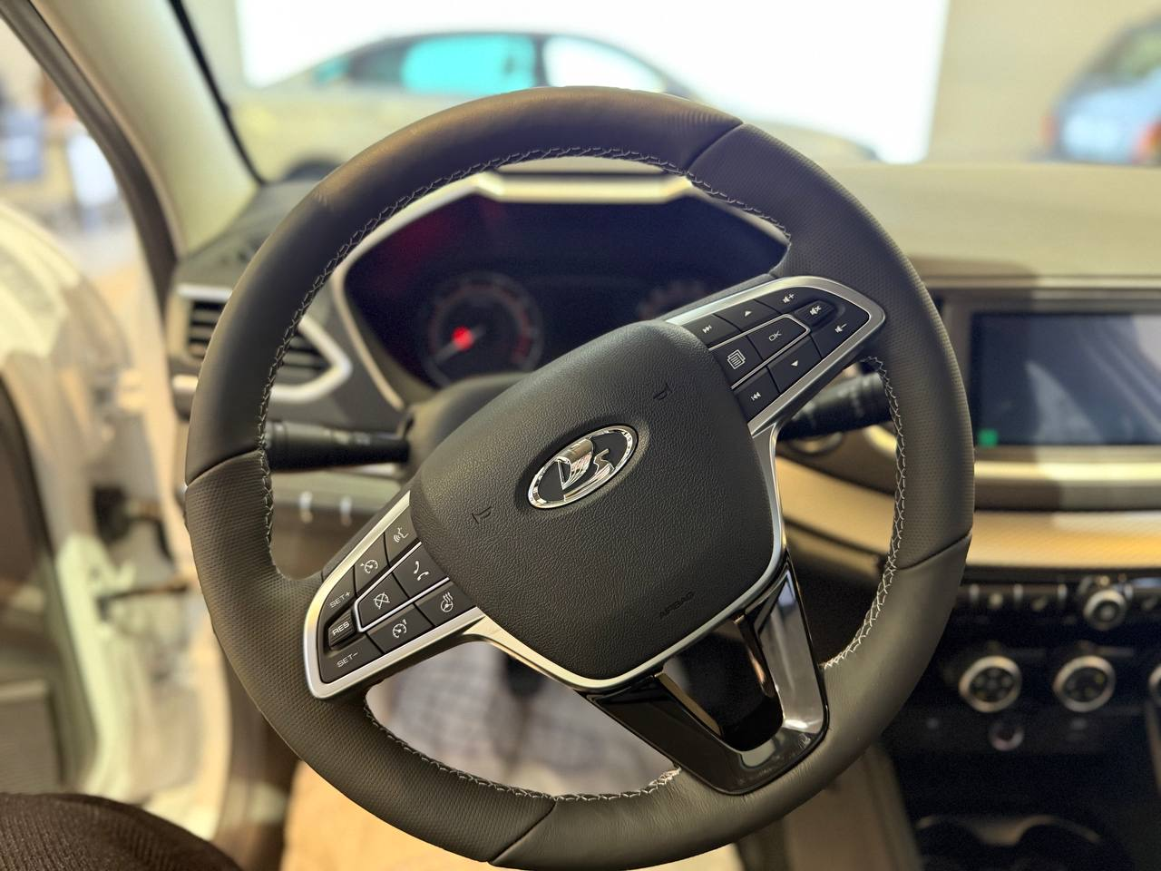 LADA Vesta I Рестайлинг (NG), Белый "Ледниковый", 1103200 рублей, вид 13
