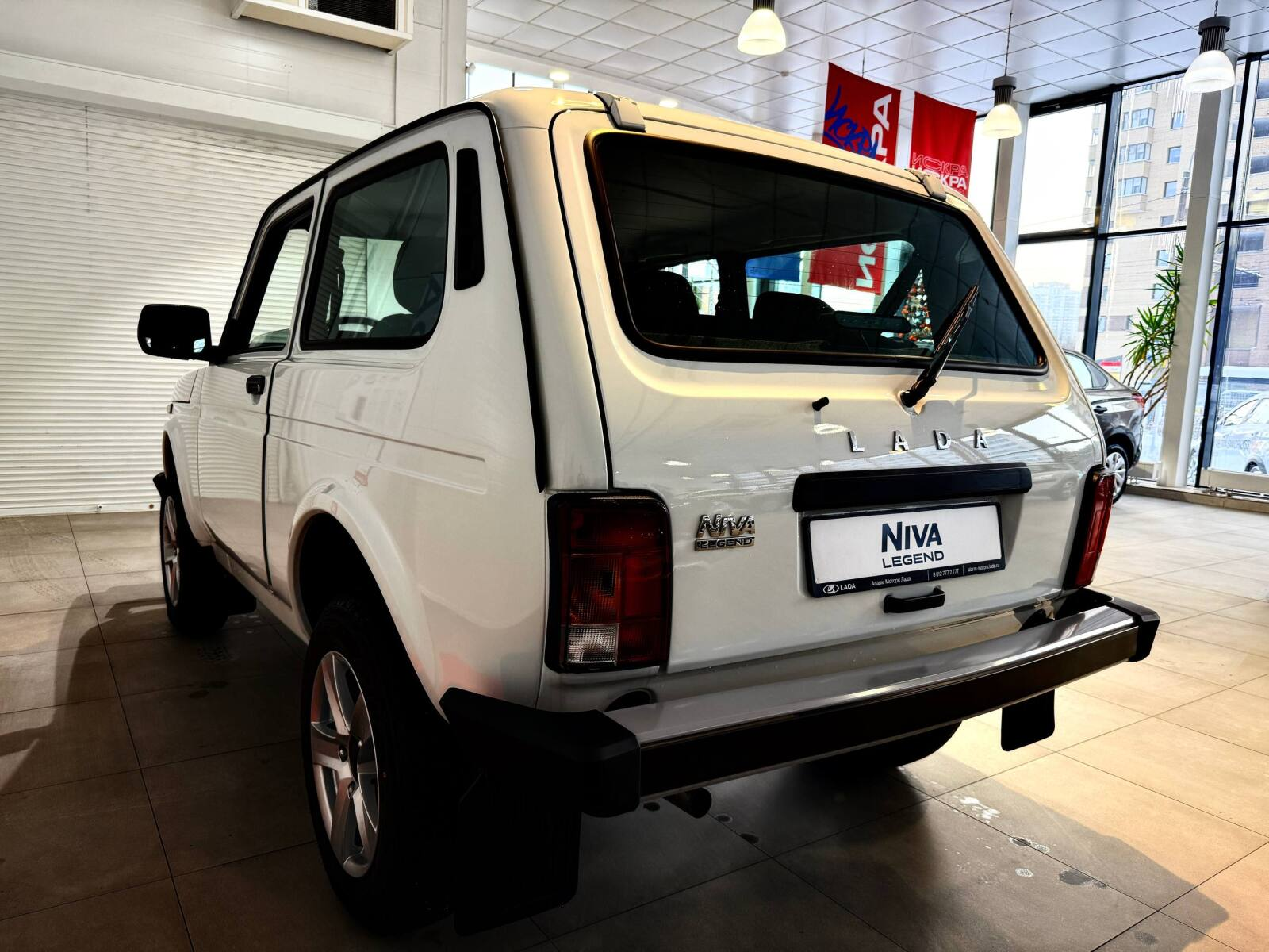 LADA Niva Legend I, Белый "Ледниковый", 762500 рублей, вид 6