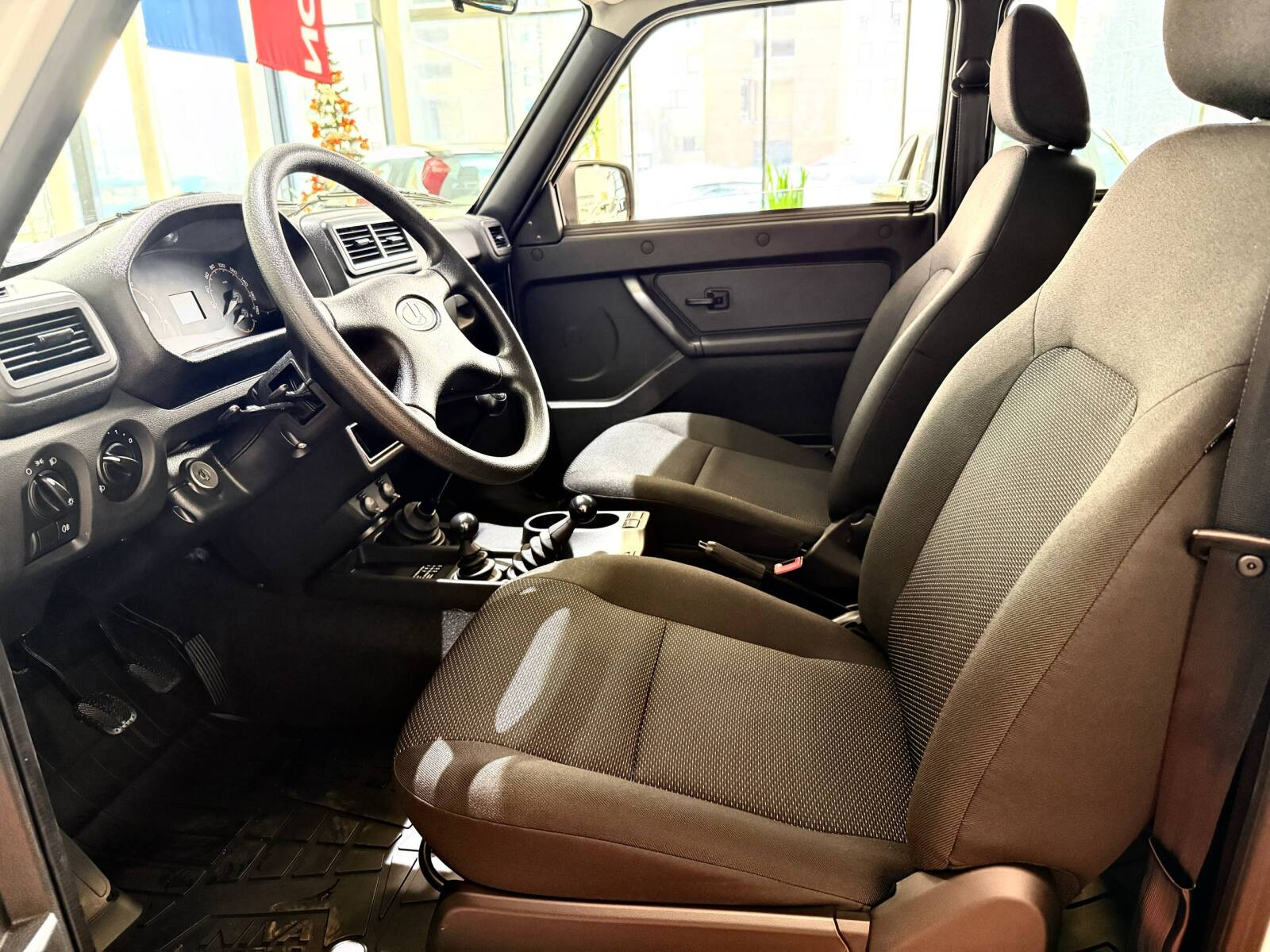 LADA Niva Legend I, Белый "Ледниковый", 762500 рублей, вид 9
