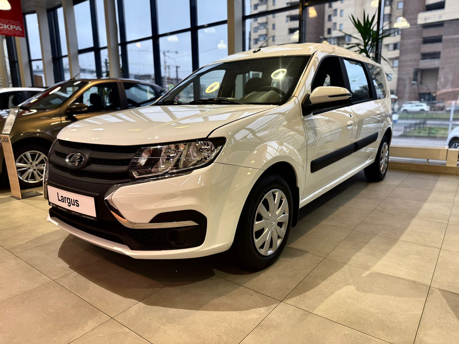 LADA Largus I Рестайлинг, Белый "Ледниковый", 1337000 рублей, вид 4