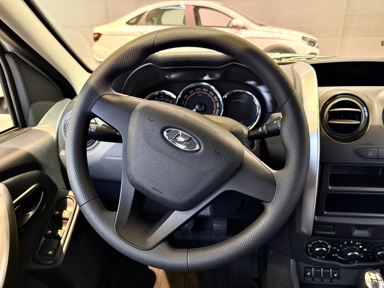 LADA Largus I Рестайлинг, Белый "Ледниковый", 1337000 рублей, вид 11