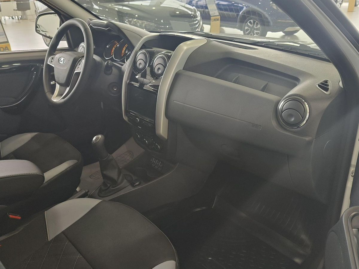 LADA Largus Cross I Рестайлинг, Белый "Ледниковый", 1372024 рублей, вид 6