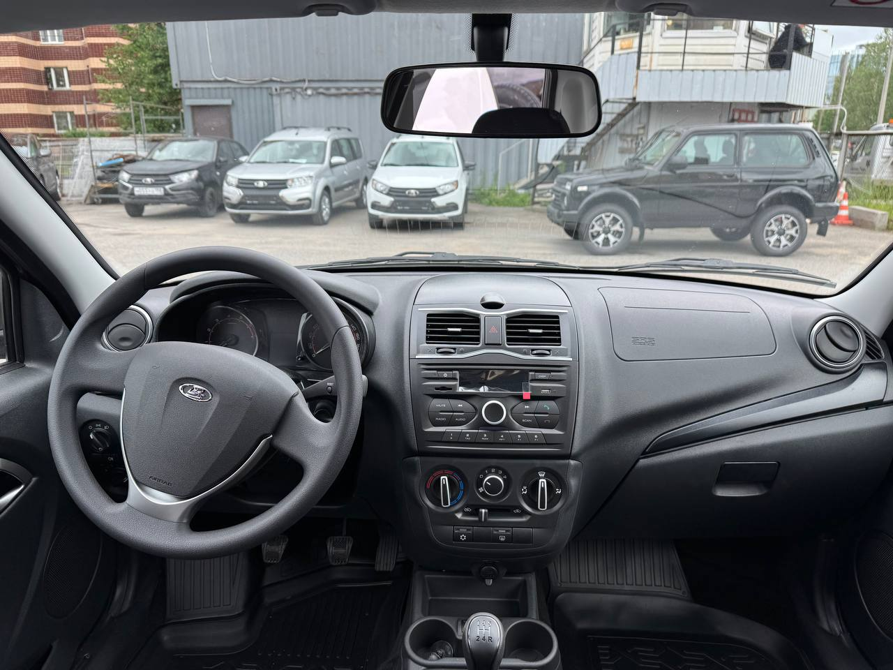 LADA Granta седан I Рестайлинг, Золотисто-коричневый "Кориандр" металлик, 687400 рублей, вид 11