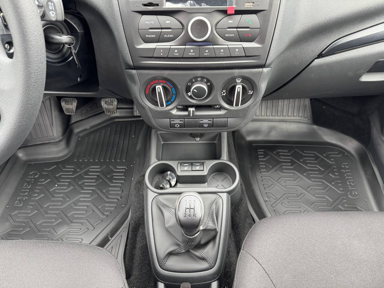 LADA Granta седан I Рестайлинг, Золотисто-коричневый "Кориандр" металлик, 687400 рублей, вид 13