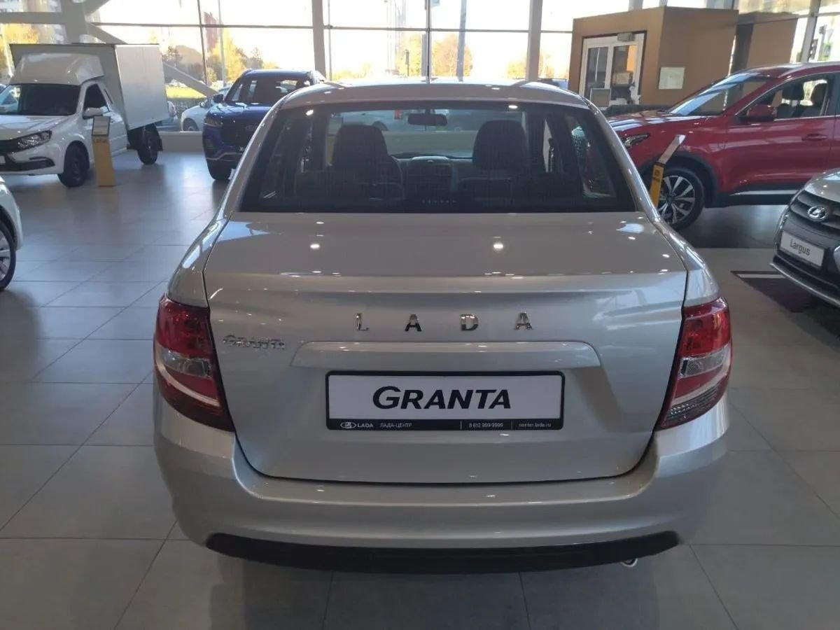 LADA Granta седан I Рестайлинг, Серебристый "Платина" металлик, 791696 рублей, вид 6
