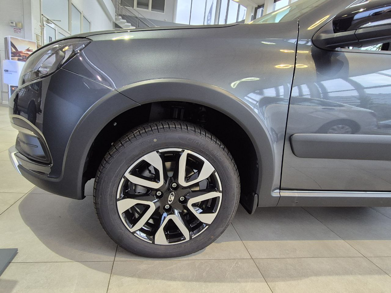 LADA Granta Cross I Рестайлинг, Серебристо-темно-серый "Борнео" металлик, 868700 рублей, вид 4