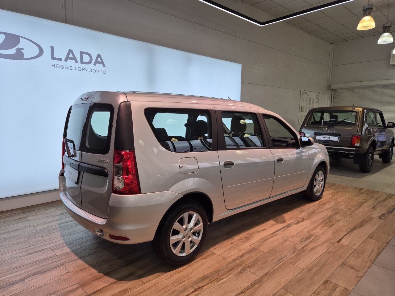 LADA Largus I Рестайлинг, Серебристо-темно-серый "Борнео" металлик, 1389000 рублей, вид 6