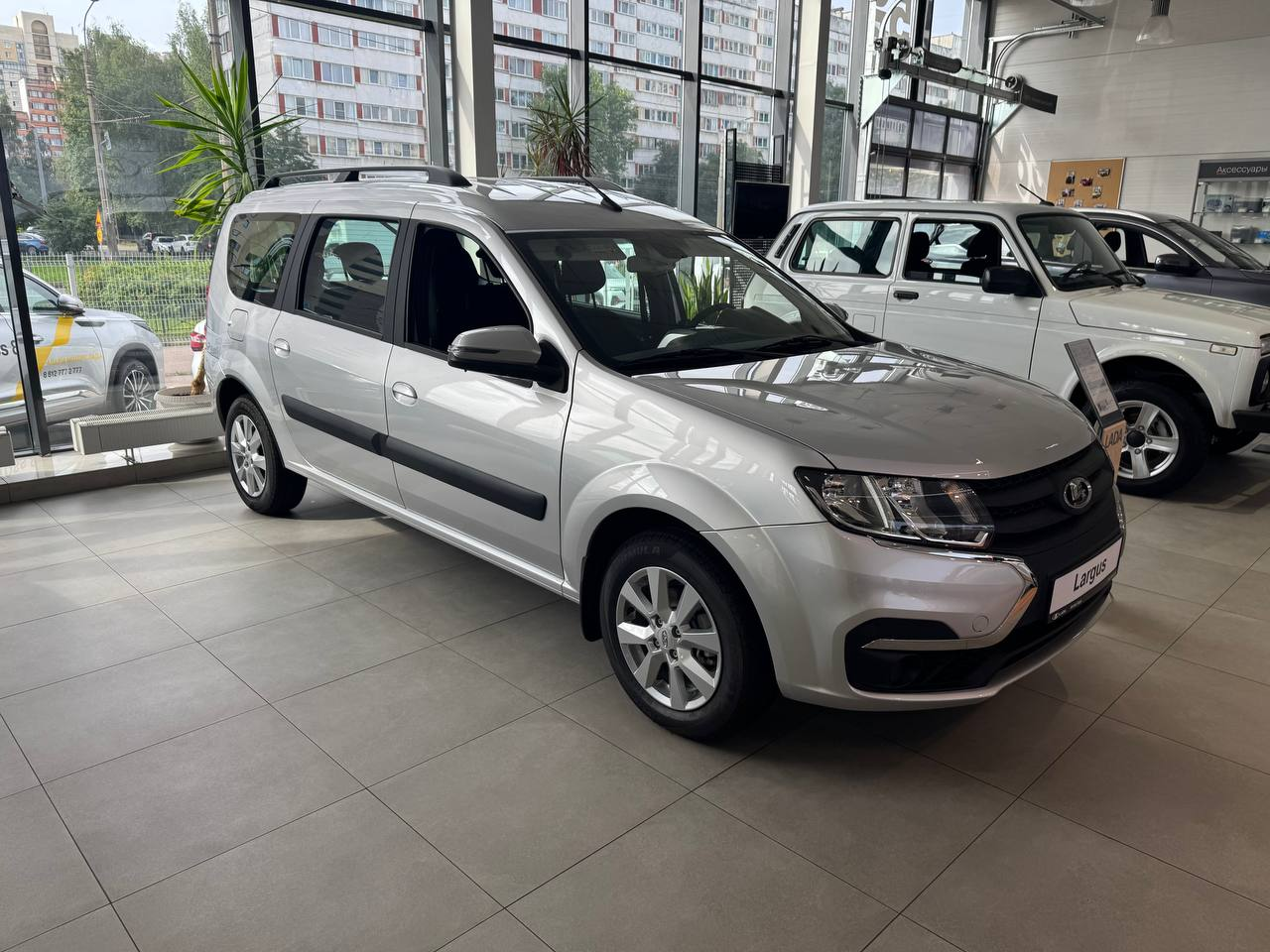 LADA Largus I Рестайлинг, Серебристый "Платина" металлик, 1389000 рублей, вид 3