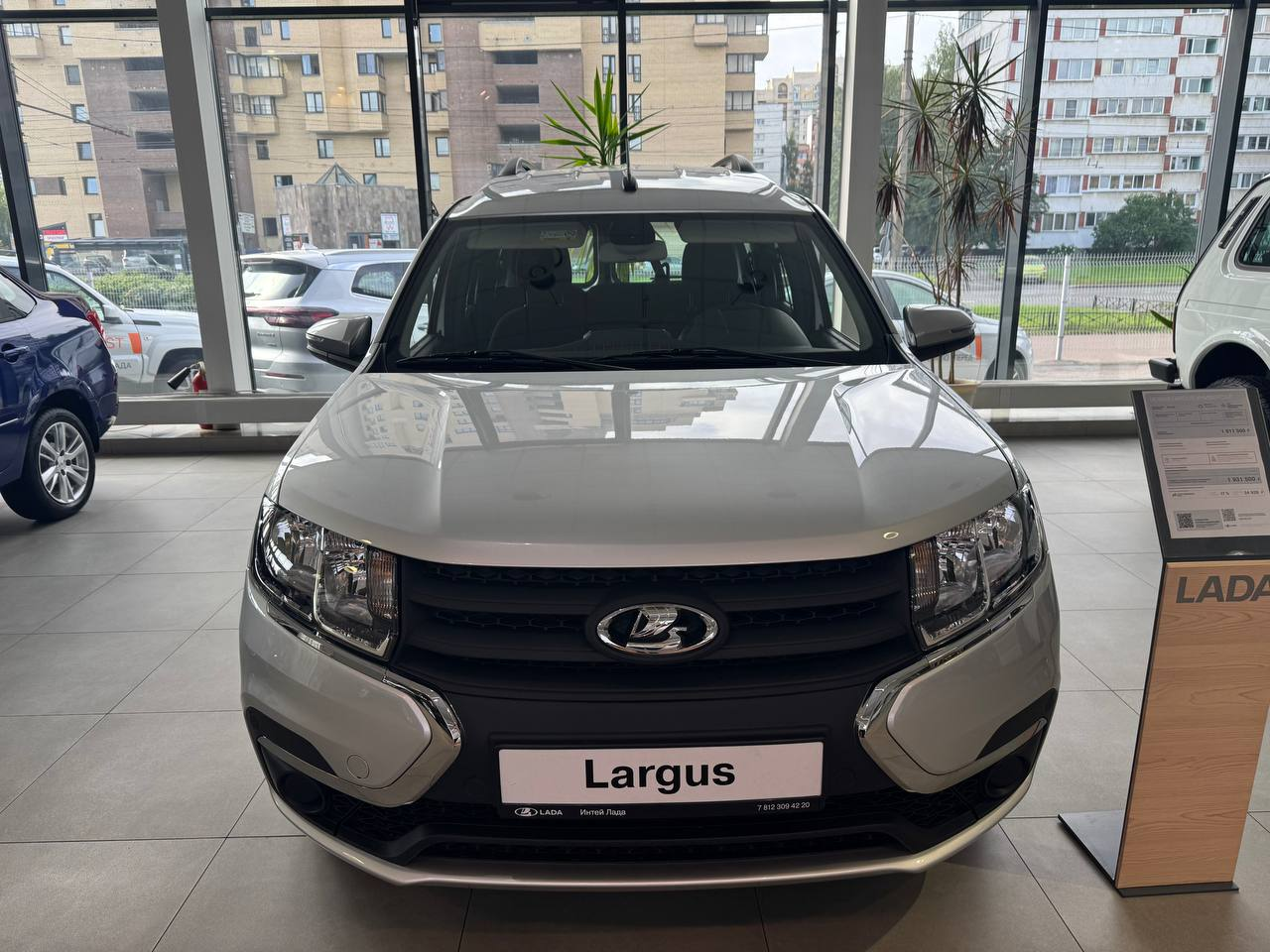 LADA Largus I Рестайлинг, Серебристый "Платина" металлик, 1389000 рублей, вид 4