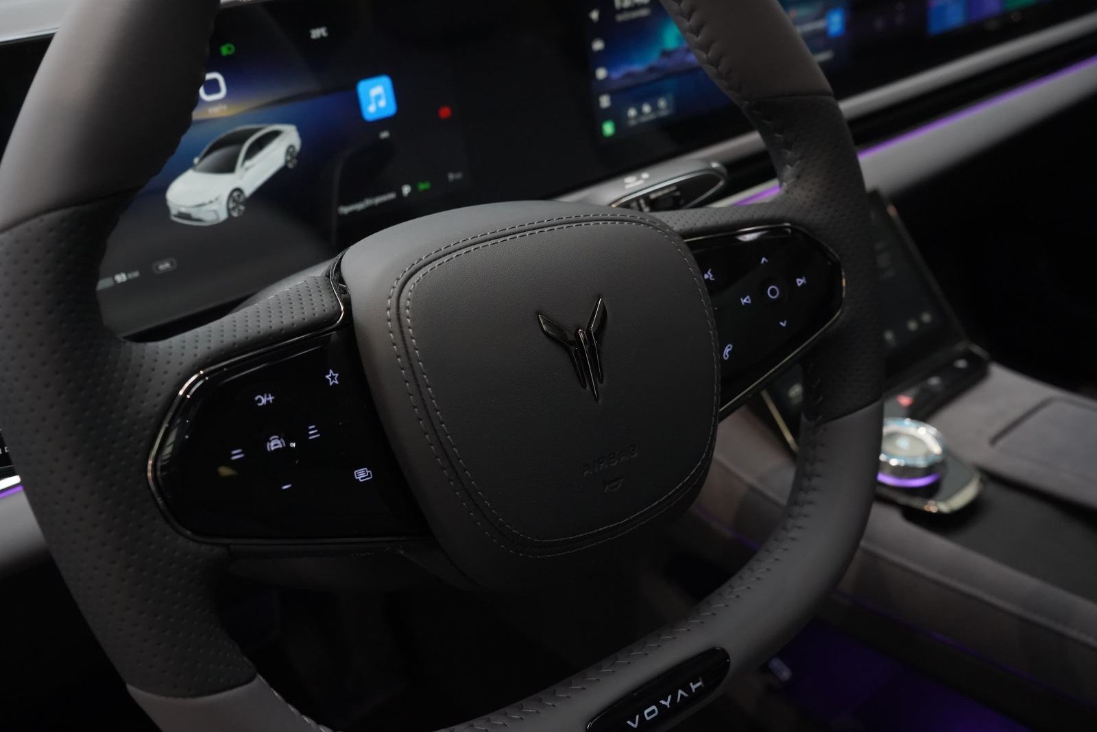 Voyah Passion I, Искрящийся черный, 4990000 рублей, вид 19