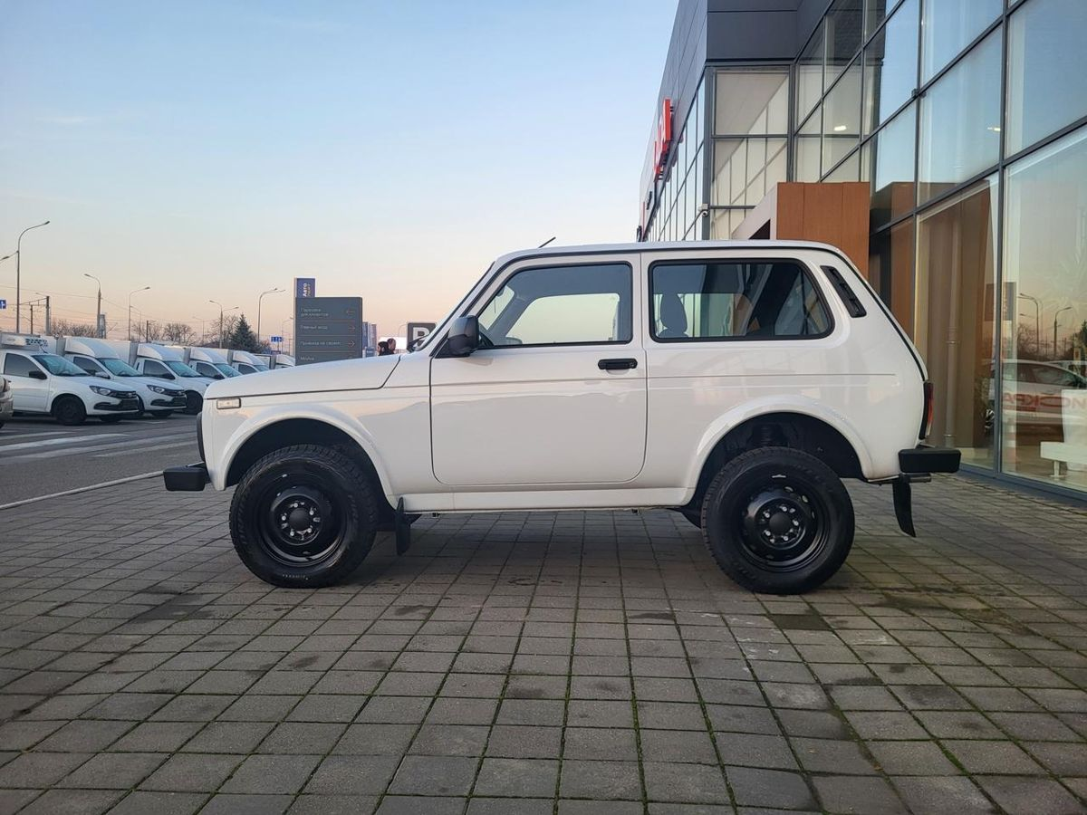 LADA Niva Legend I, Белый "Ледниковый", 1089000 рублей, вид 3