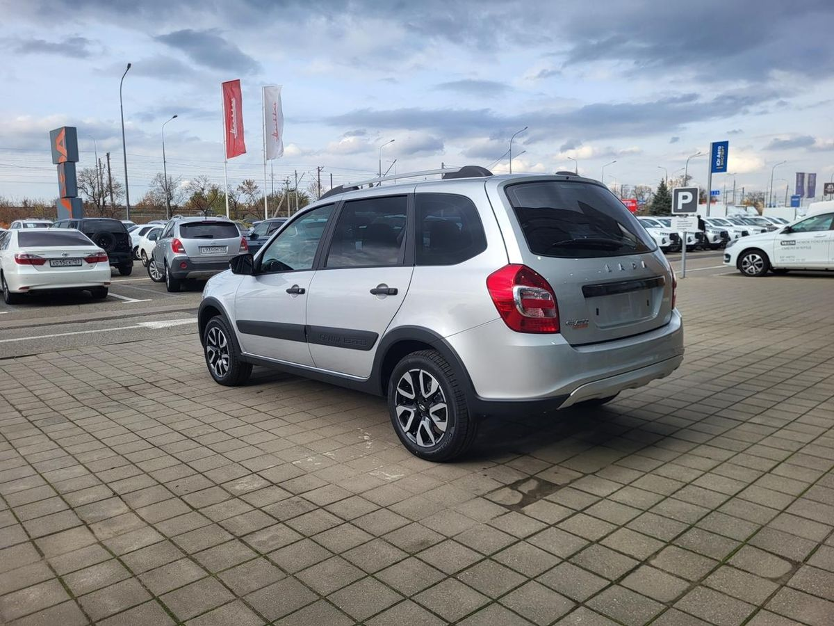 LADA Granta Cross I Рестайлинг, Серебристый "Платина" металлик, 1046000 рублей, вид 5