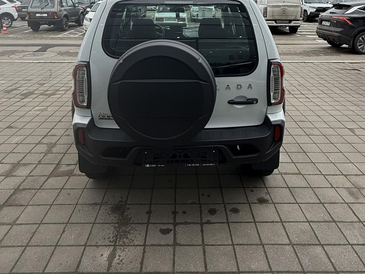 LADA Niva Travel I Рестайлинг, Белый "Ледниковый", 1597000 рублей, вид 6