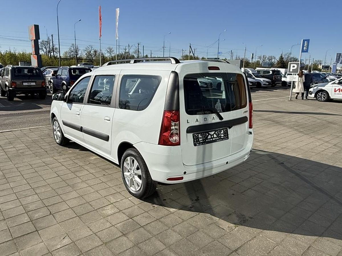LADA Largus I Рестайлинг, Белый "Ледниковый", 1882000 рублей, вид 5