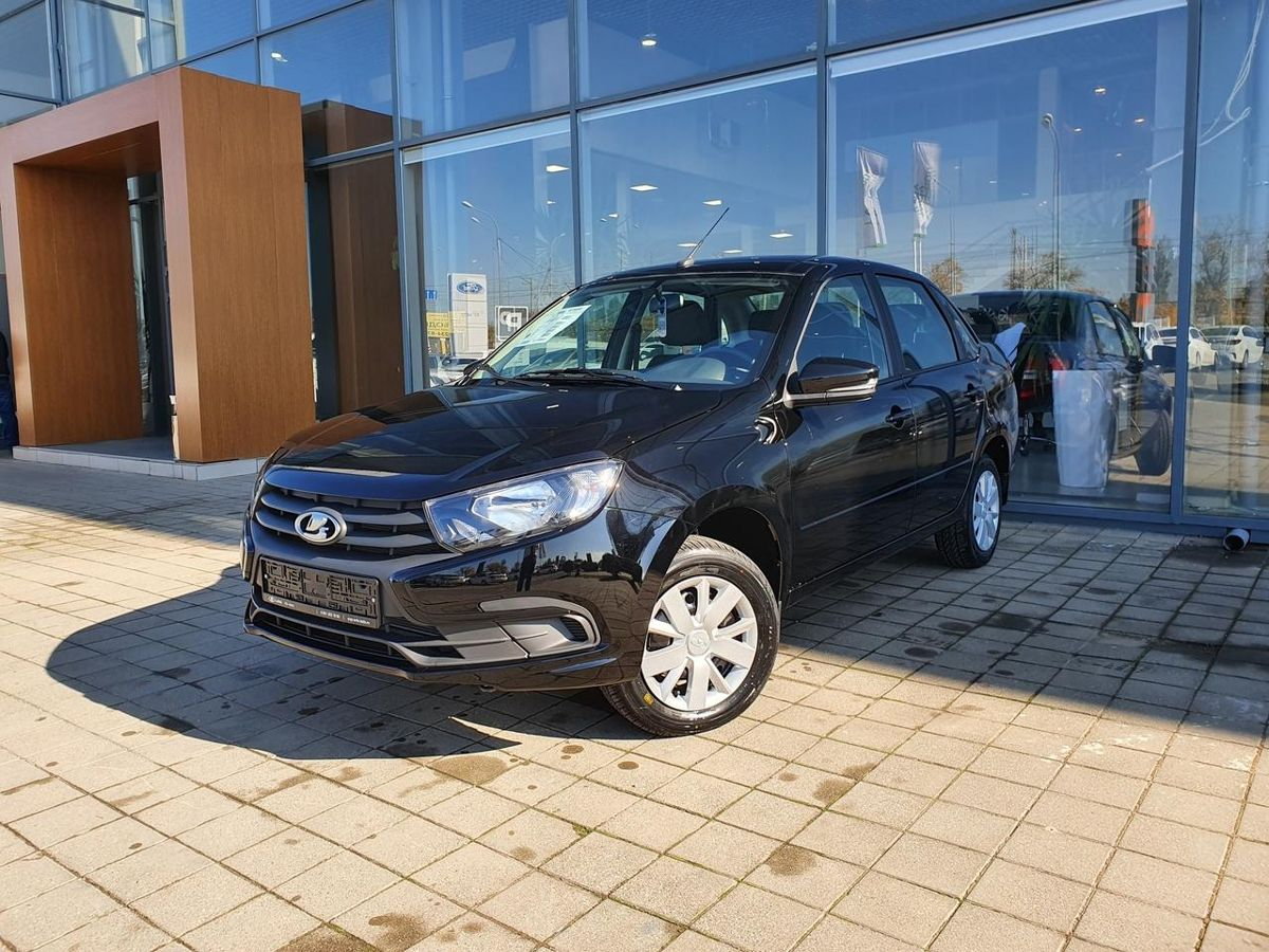 LADA Granta седан I Рестайлинг, Черный "Пантера", 931000 рублей, вид 2