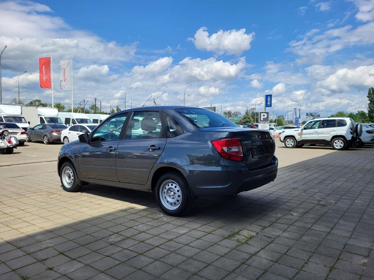 LADA Granta седан I Рестайлинг, Серебристо-темно-серый "Борнео" металлик, 838000 рублей, вид 5