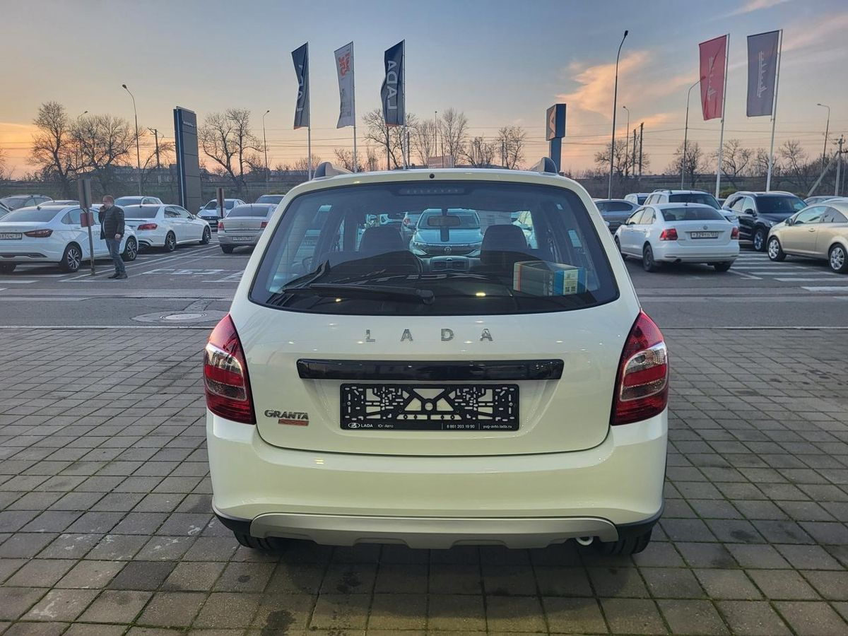 LADA Granta Cross I Рестайлинг, Белый "Ледниковый", 1076000 рублей, вид 6