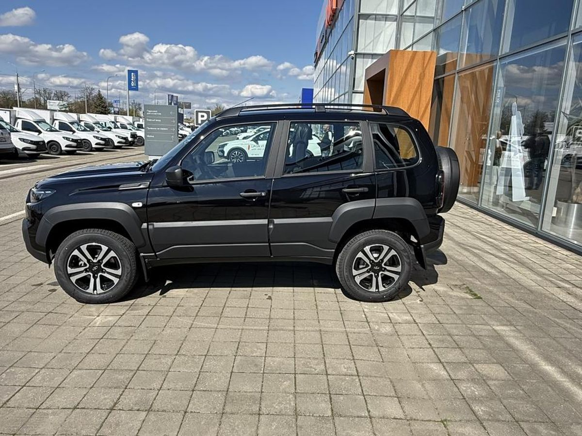 LADA Niva Travel I Рестайлинг, Черный "Пантера", 1597000 рублей, вид 4