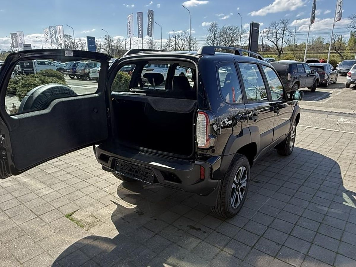 LADA Niva Travel I Рестайлинг, Черный "Пантера", 1597000 рублей, вид 6