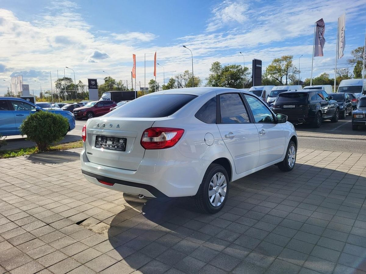 LADA Granta лифтбек I Рестайлинг, Белый "Ледниковый", 961000 рублей, вид 8