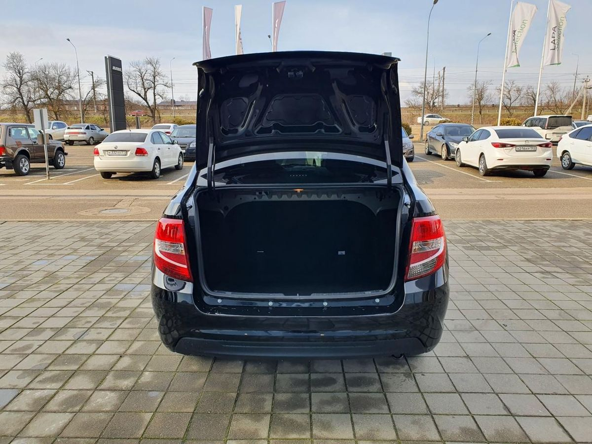 LADA Granta седан I Рестайлинг, Черный "Пантера", 898000 рублей, вид 7
