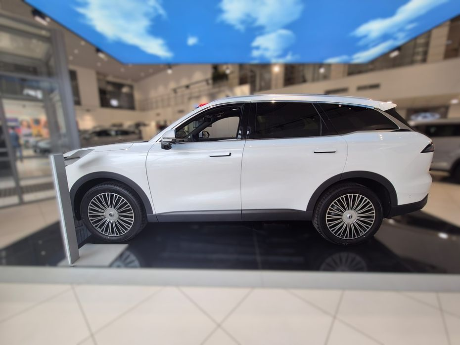 Chery Tiggo 9 I, Искрящийся белый, 3572800 рублей, вид 9