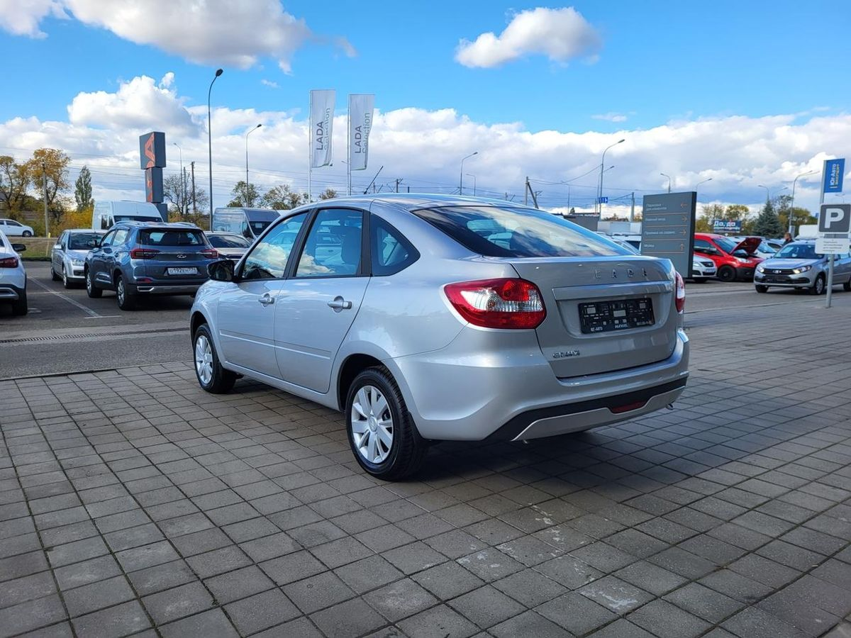 LADA Granta лифтбек I Рестайлинг, Серебристый "Платина" металлик, 1031000 рублей, вид 5