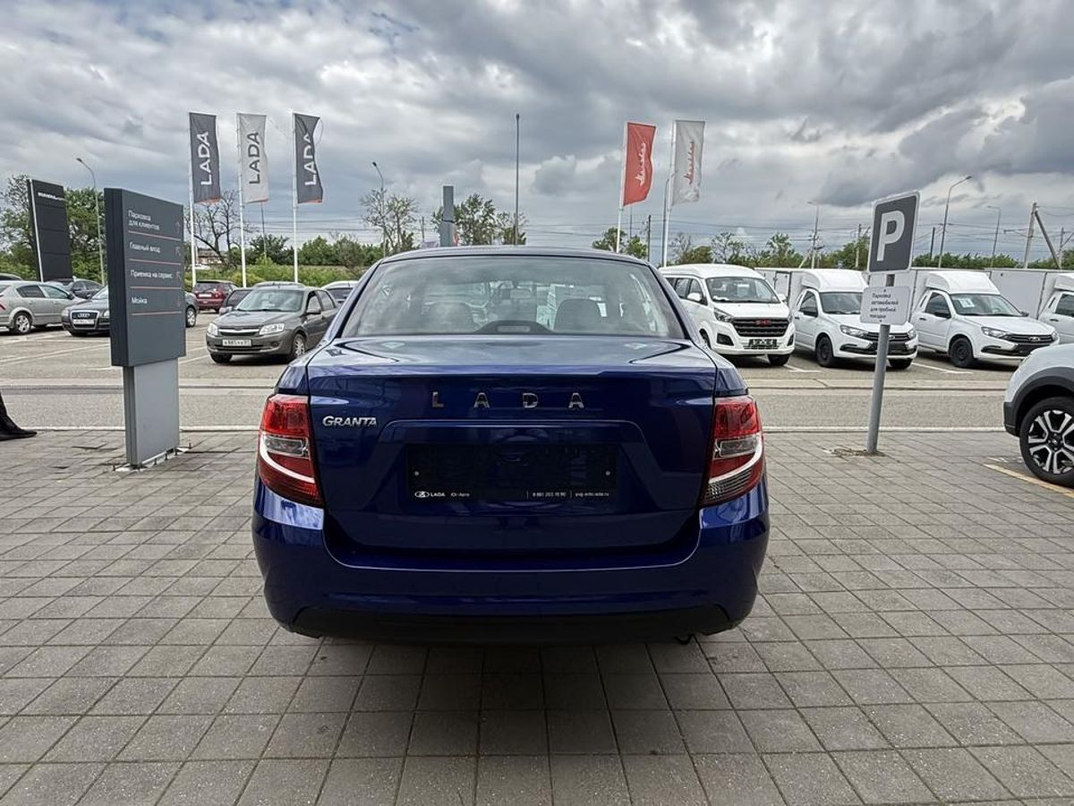 LADA Granta седан I Рестайлинг, Синий "Капитан" металлик, 918000 рублей, вид 6
